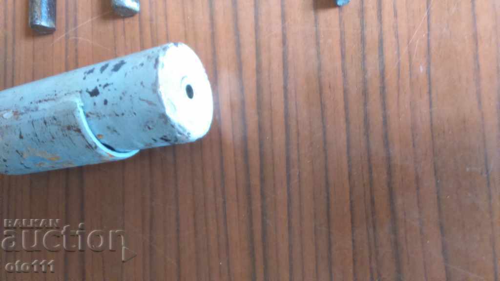 Delivery of OLD PADLOCK Delivery of OLD PADLOCK