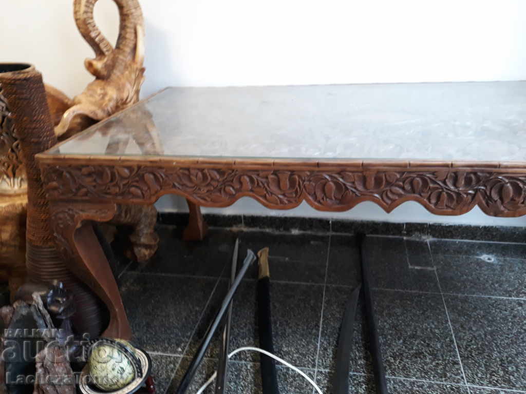 Ένα εξαιρετικά όμορφο ακριβό τραπέζι - 7 Ένα εξαιρετικά όμορφο ακριβό τραπέζι - 7