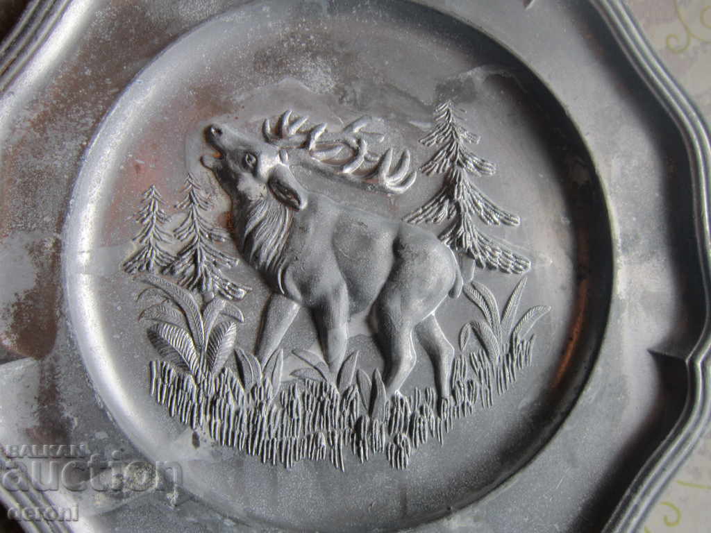 Auction Unique tin plate deer wall panel Auction Unique tin plate deer wall panel