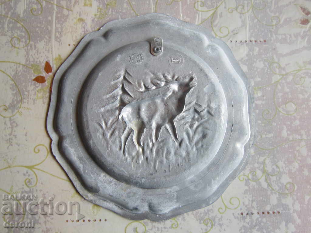 Delivery of Unique tin plate deer wall panel Delivery of Unique tin plate deer wall panel