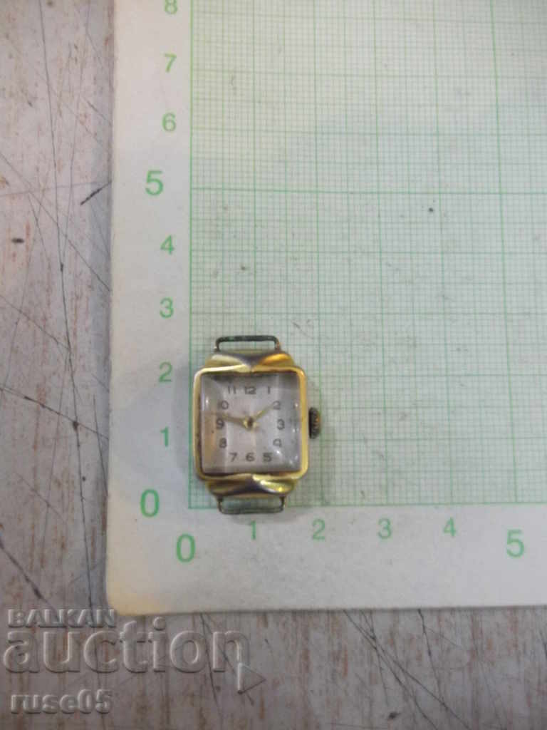 Часовник "ЗАРЯ" ръчен дамски механичен съветски работещ - 2