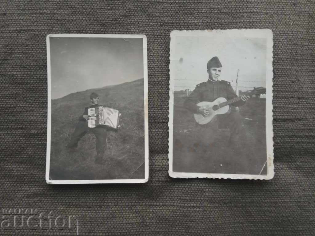 Στην λαϊκή στρατώνα με κιθάρα και ακορντεόν 1955