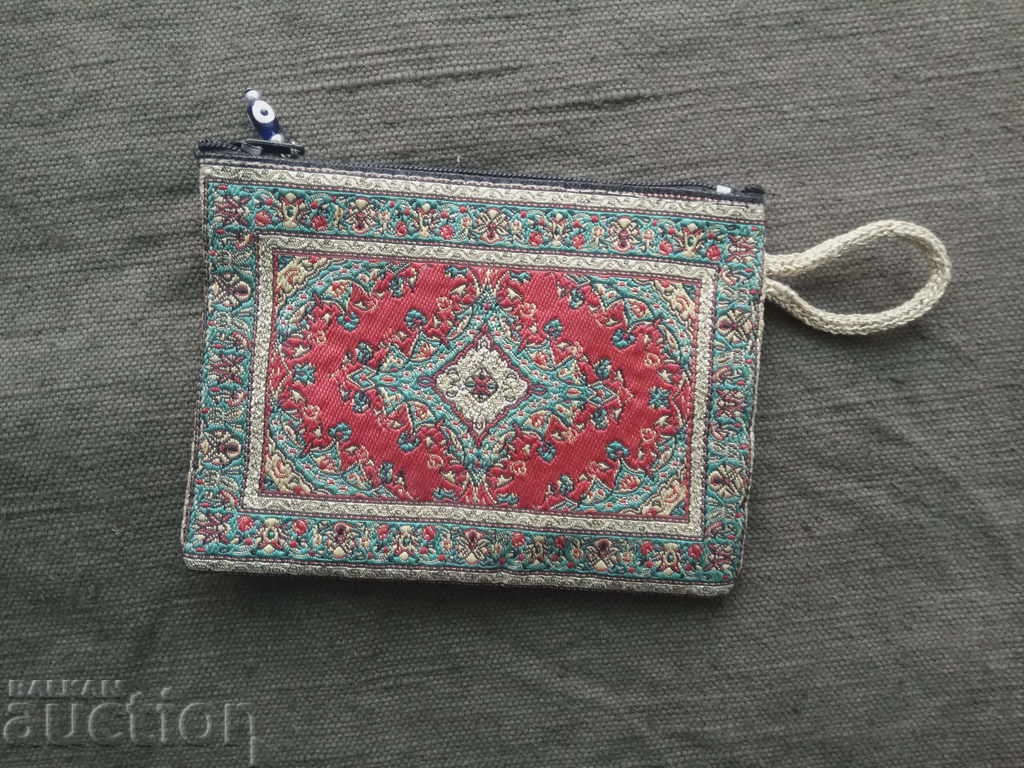 Colorful social wallet with price € 20.23 | 39.57 BGN