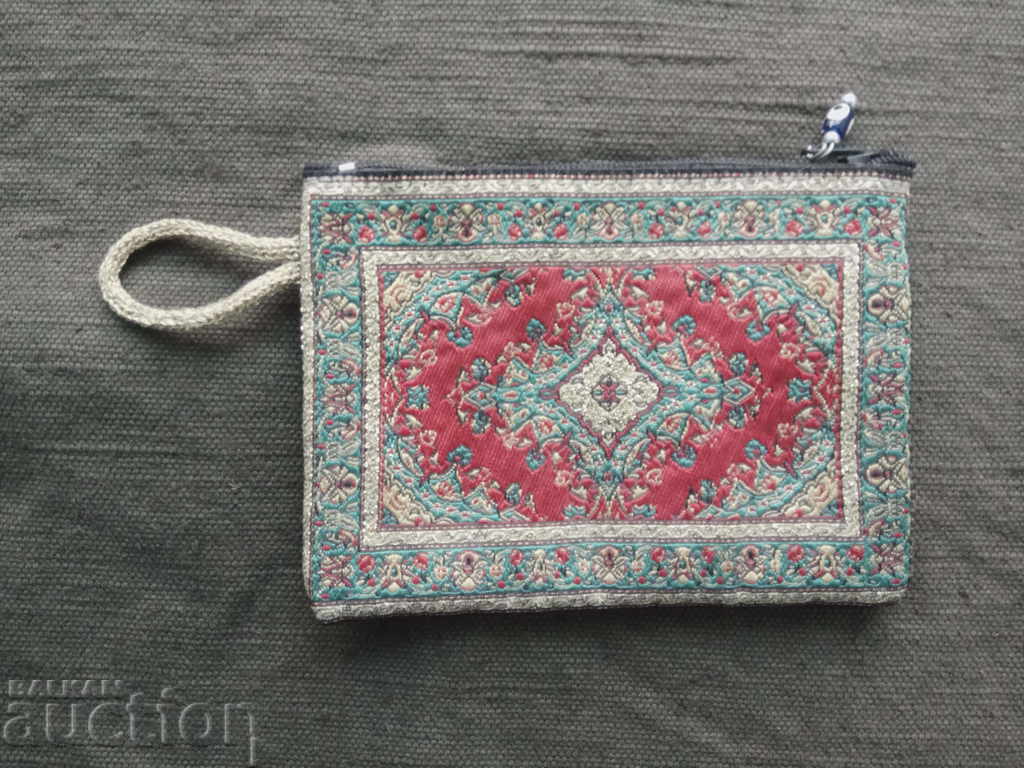 Colorful social wallet