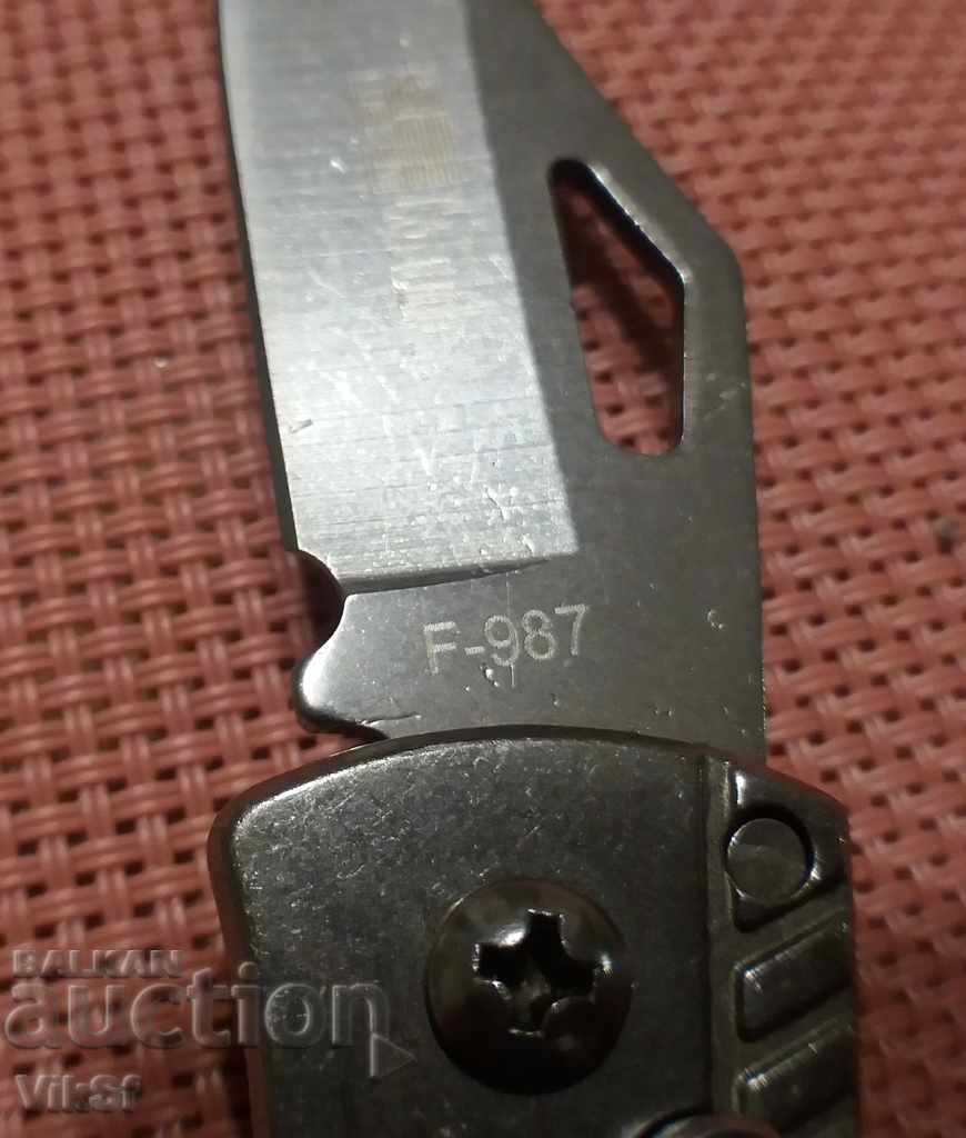 COLUMBIA F 987 Automatic Folding Knife (75x165 mm) with price 7.00 BGN | € 3.58 COLUMBIA F 987 Automatic Folding Knife (75x165 mm) with price 7.00 BGN | € 3.58