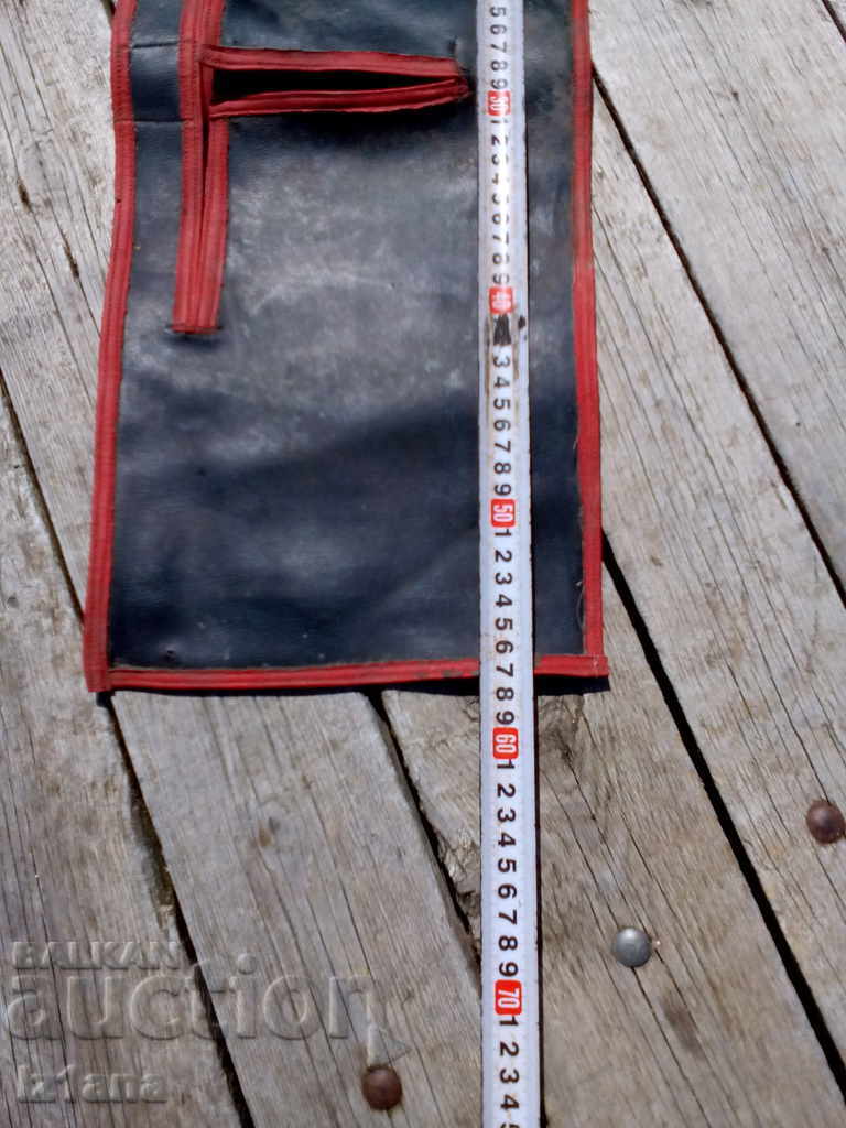 Delivery of Old car case Delivery of Old car case