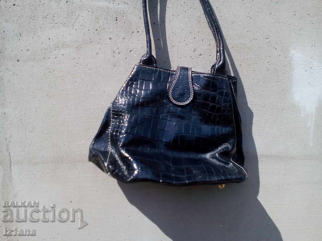 Auction Handbag Auction Handbag