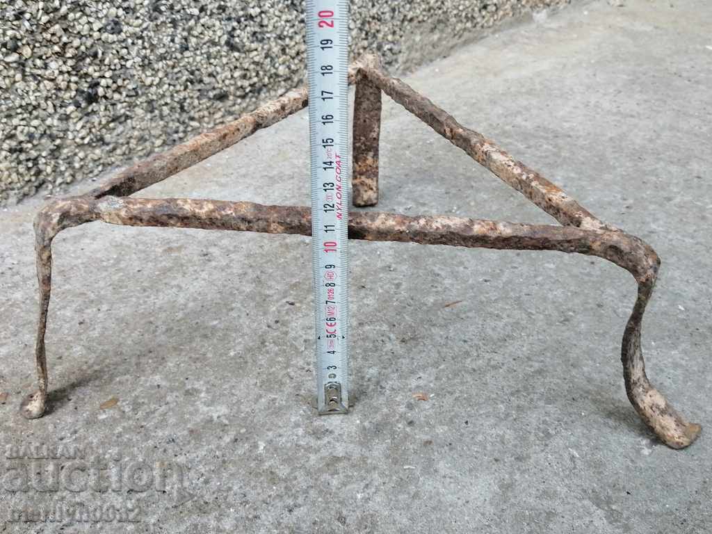 Δημοπρασία Παλιά πλαστά sazhek, τζάκι, σχάρα, σφυρήλατο σίδερο Δημοπρασία Παλιά πλαστά sazhek, τζάκι, σχάρα, σφυρήλατο σίδερο