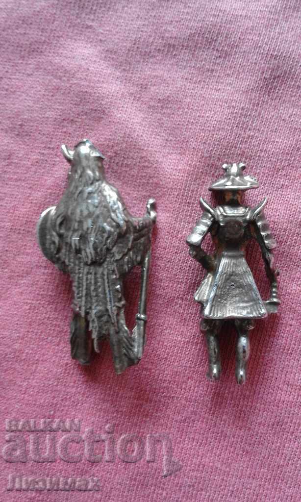 metal figurines - 5 metal figurines - 5