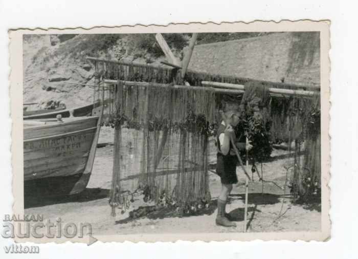 Рибарски лодки мрежи дете снимка Св Анастасия Бургас? плаж