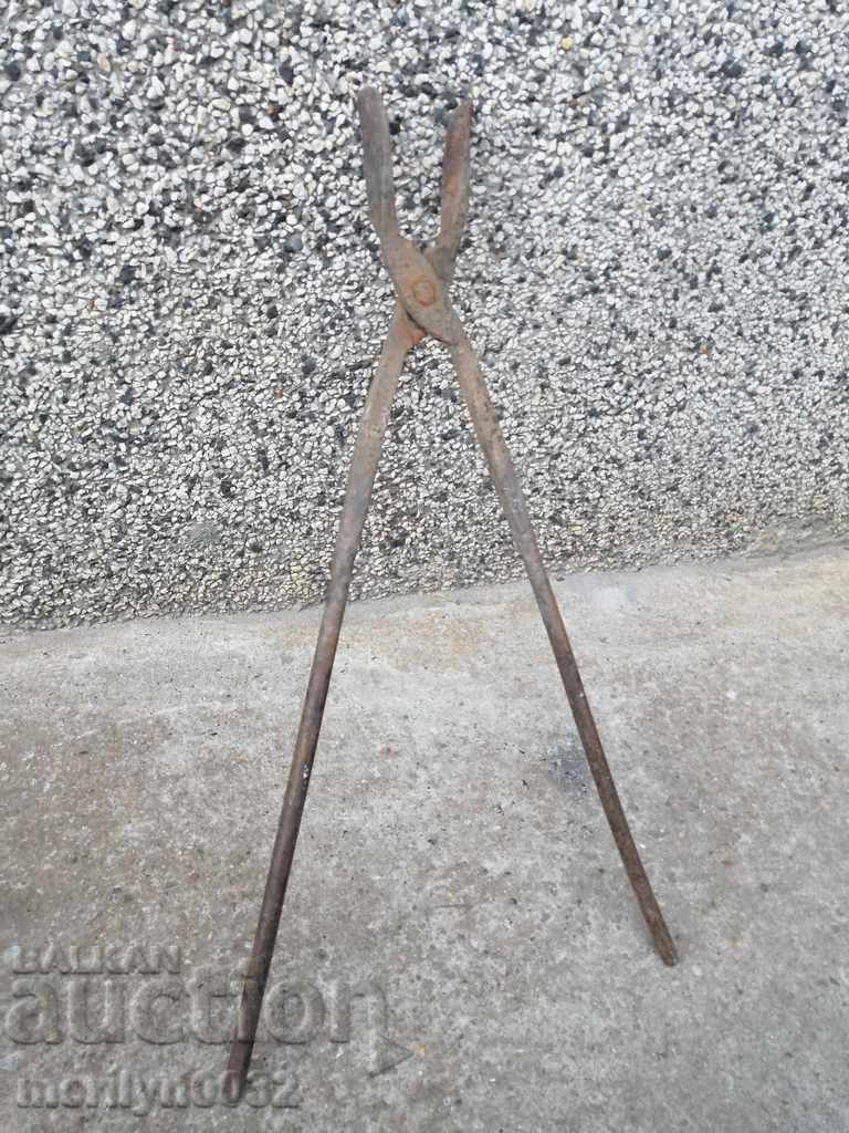 Forging pliers wrought iron tool with price 54.00 BGN | € 27.61 Forging pliers wrought iron tool with price 54.00 BGN | € 27.61