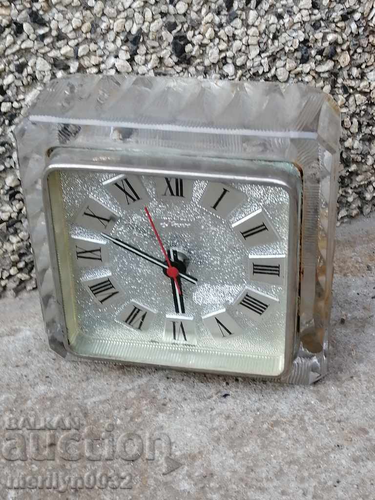 Delivery of Old Desktop Clock Lighthouse Alarm Clock Delivery of Old Desktop Clock Lighthouse Alarm Clock