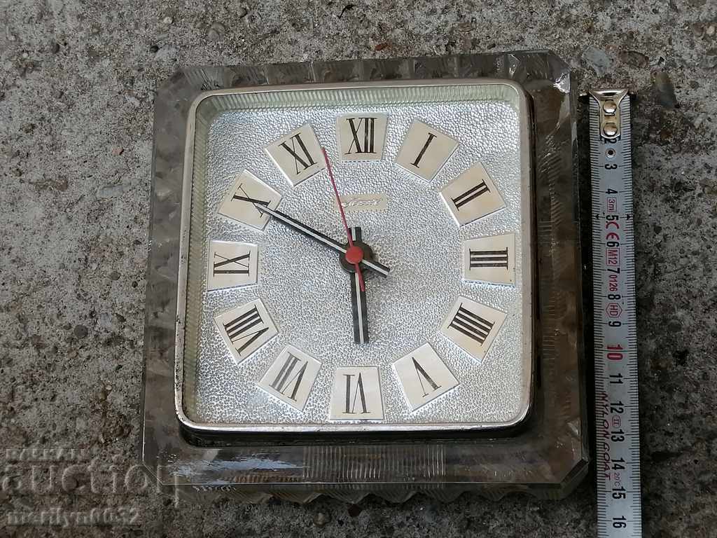 Old Desktop Clock Lighthouse Alarm Clock - 6 Old Desktop Clock Lighthouse Alarm Clock - 6