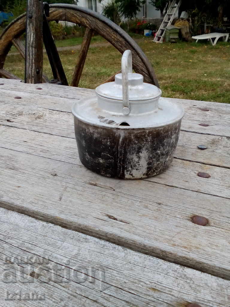 Доставка на Стара алуминиева котленка,чайник Доставка на Стара алуминиева котленка,чайник