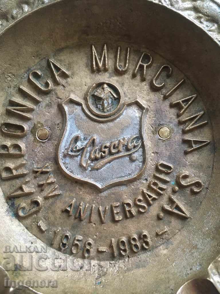 Ashtray large relief bronze, brass-950 gr with price 22.00 BGN | € 11.25 Ashtray large relief bronze, brass-950 gr with price 22.00 BGN | € 11.25