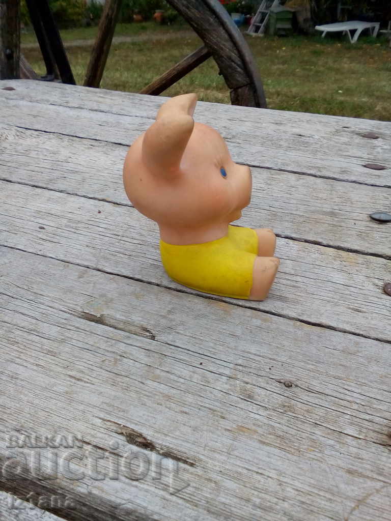 Delivery of Old rubber toy pig Delivery of Old rubber toy pig