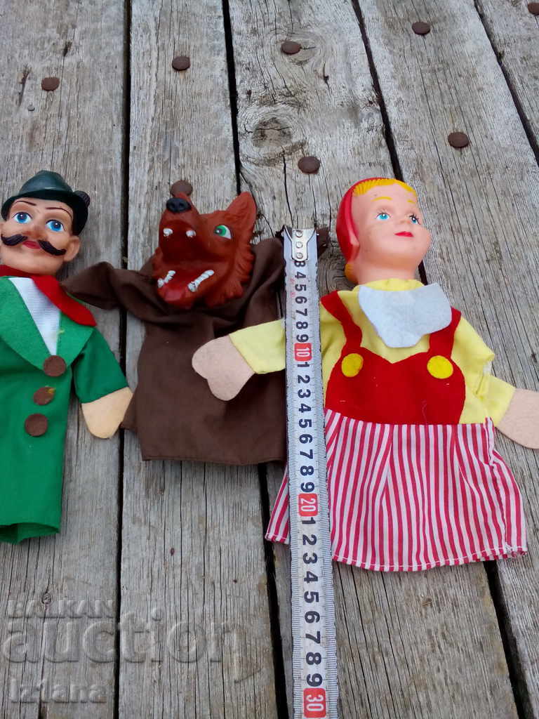 Delivery of Old dolls for puppet theater, Little Red Riding Hood