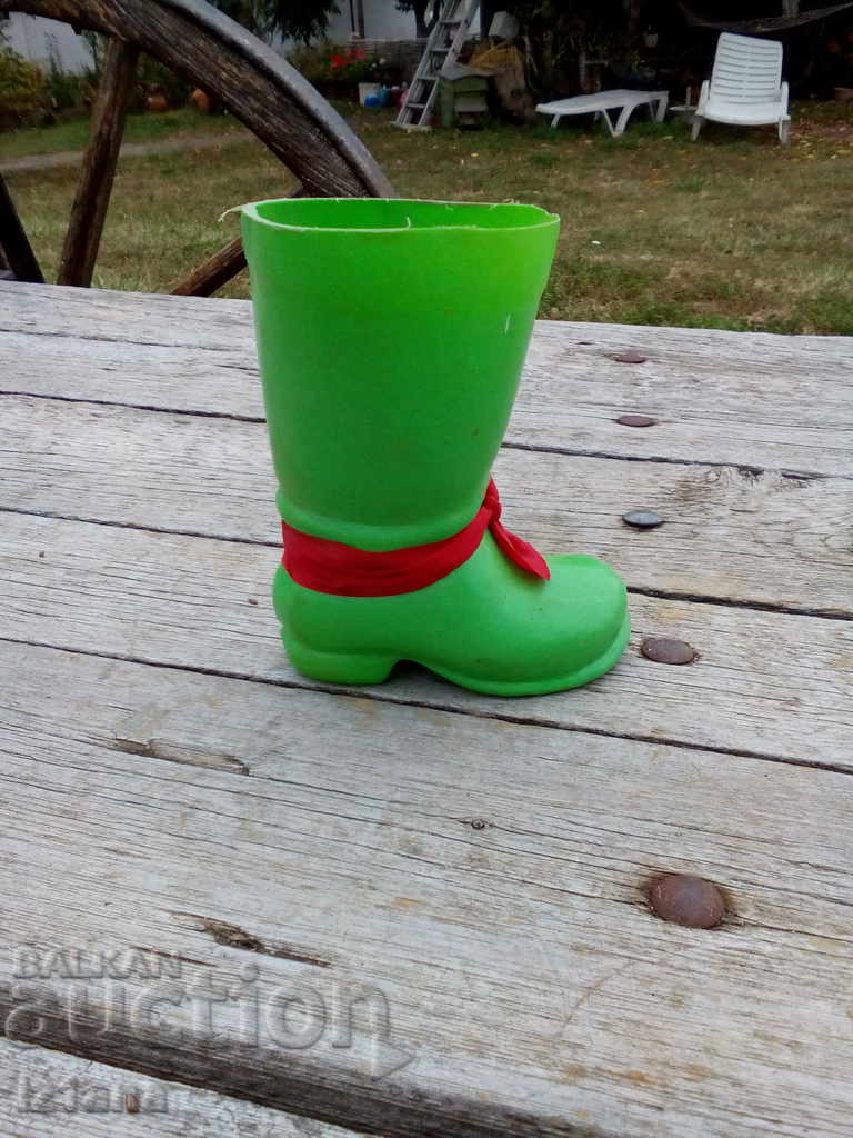 Auction Old plastic boot Auction Old plastic boot