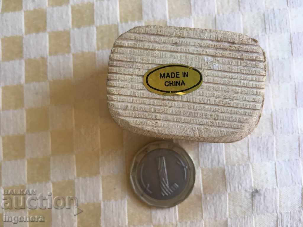 Delivery of SOUVENIR-SHAKING IS A SPIDER-NEW Delivery of SOUVENIR-SHAKING IS A SPIDER-NEW