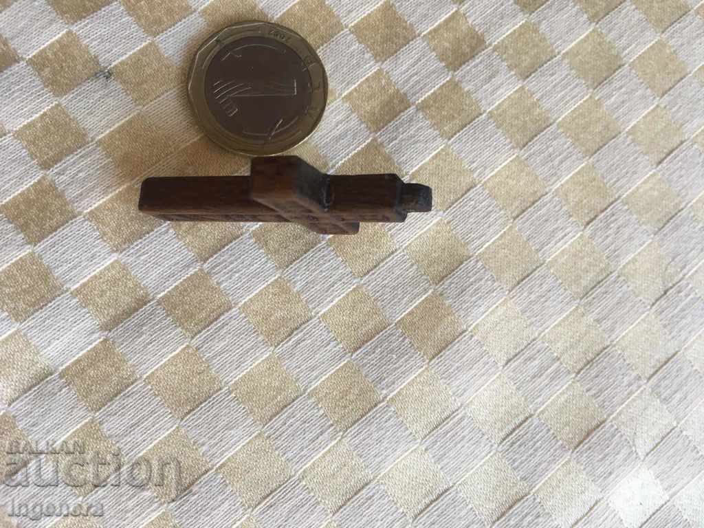 CROSS CROSS CROSSROAD VISULKA GERDAN with price 2.99 BGN | € 1.53 CROSS CROSS CROSSROAD VISULKA GERDAN with price 2.99 BGN | € 1.53