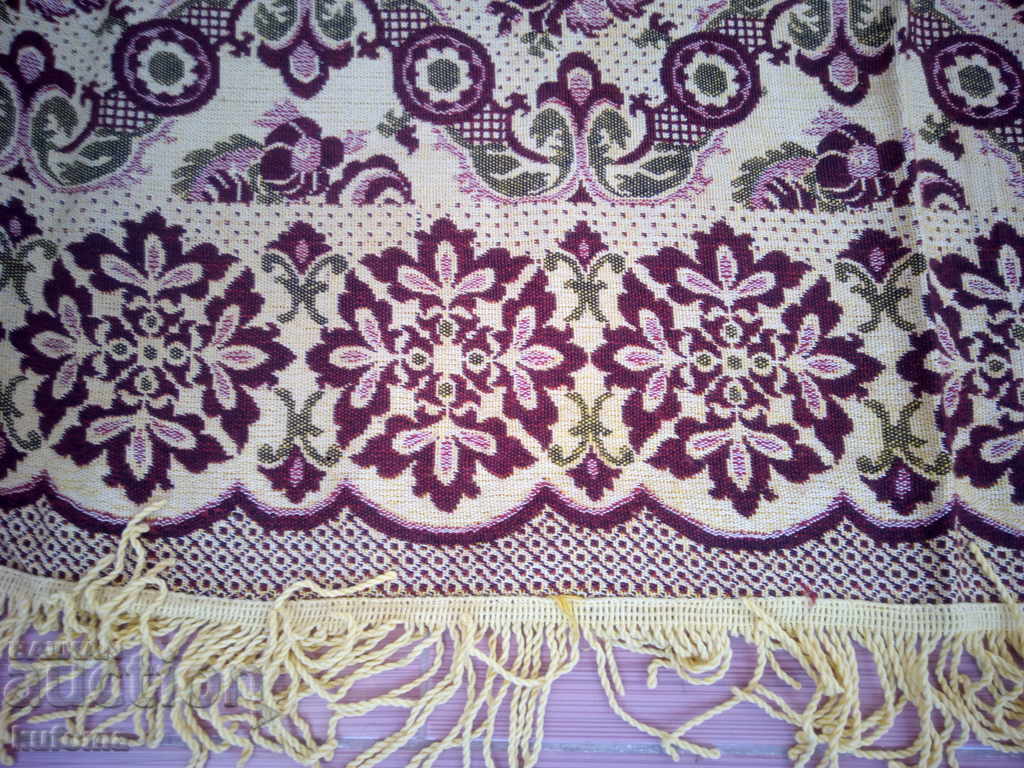 Old mocker with price 39.99 BGN | € 20.45