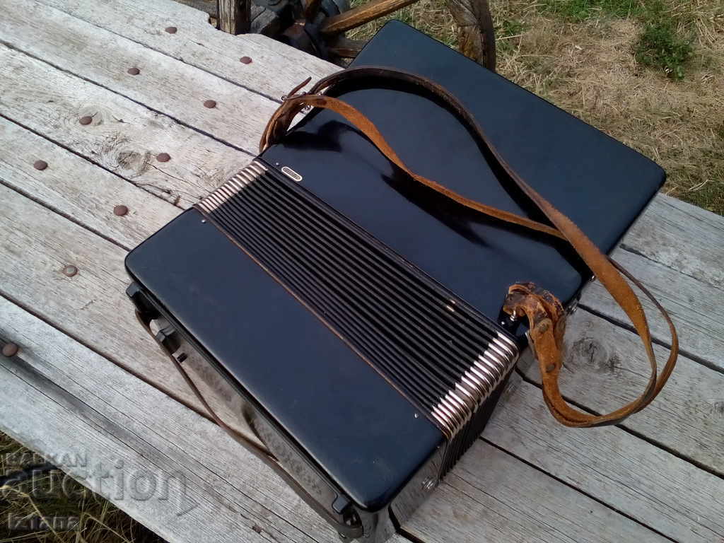 Weltmeister Stella Accordion - 5 Weltmeister Stella Accordion - 5