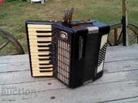 Acordeon WELTMEISTER STELLA vechi