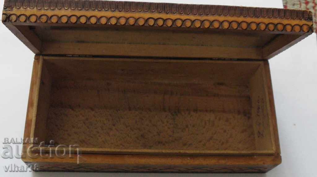 Old wooden box with a mirror - 6