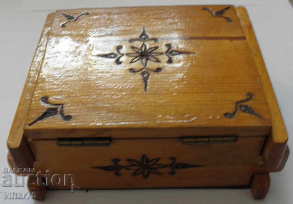 Delivery of wooden box Delivery of wooden box