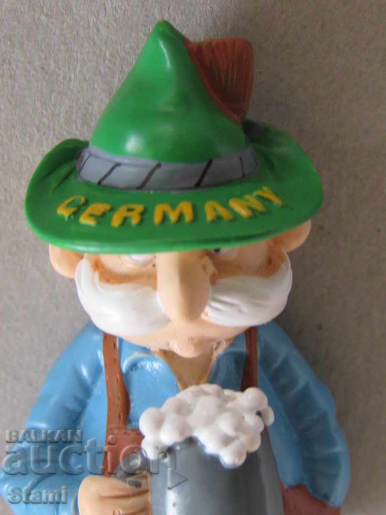 Authentic ceramic magnet from Germany, Series-9 with price 12.20 BGN | € 6.24 Authentic ceramic magnet from Germany, Series-9 with price 12.20 BGN | € 6.24