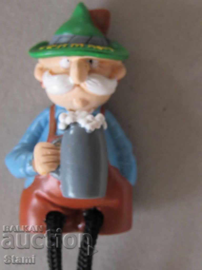 Auction Authentic ceramic magnet from Germany, Series-9 Auction Authentic ceramic magnet from Germany, Series-9