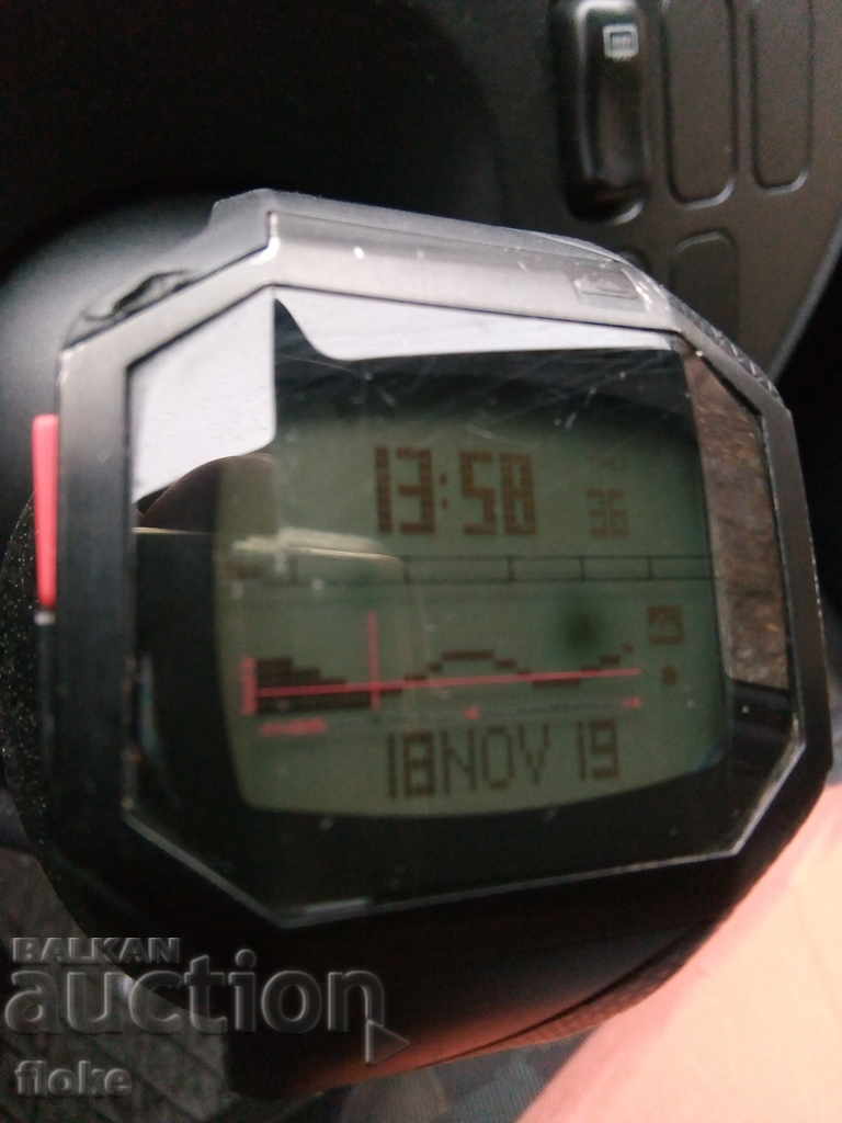 Watch with price 15.00 BGN | € 7.67