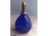 Sticlă veche albastră Shishche pentru alcool cu dop de cork
