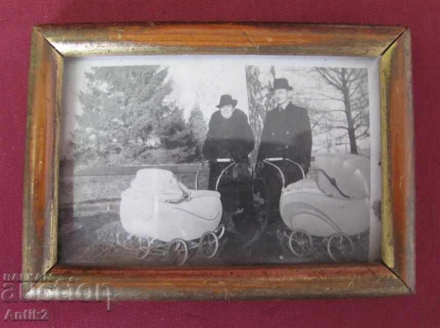 Delivery of 30s Real Photo Photo Frames Delivery of 30s Real Photo Photo Frames