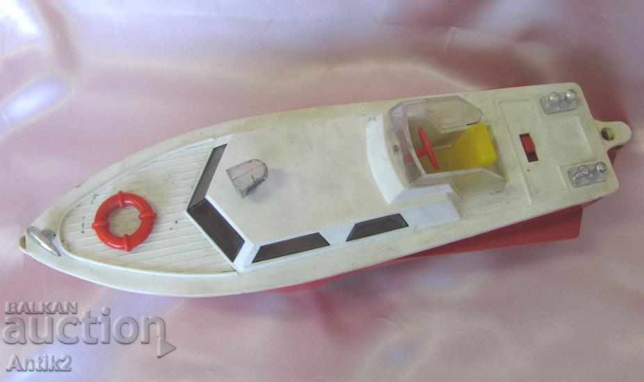 70s Toy Motorboat with motor - 5 70s Toy Motorboat with motor - 5