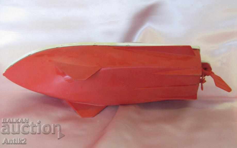 70s Toy Motorboat with motor - 7 70s Toy Motorboat with motor - 7