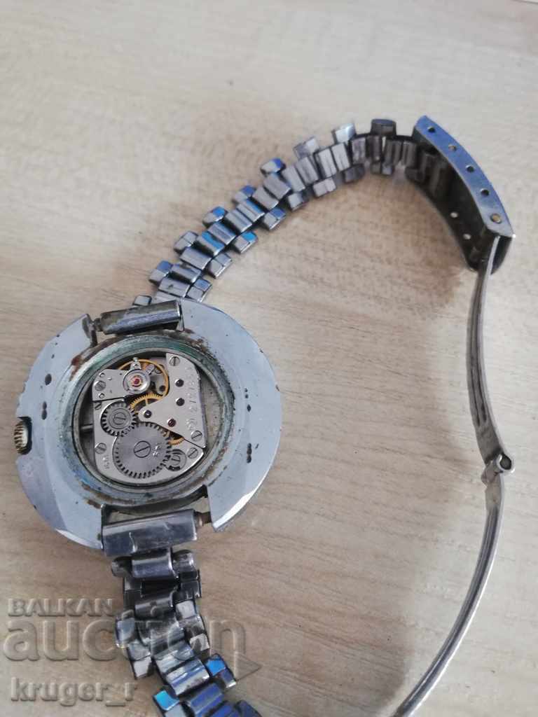 Delivery of GLORY clock Delivery of GLORY clock