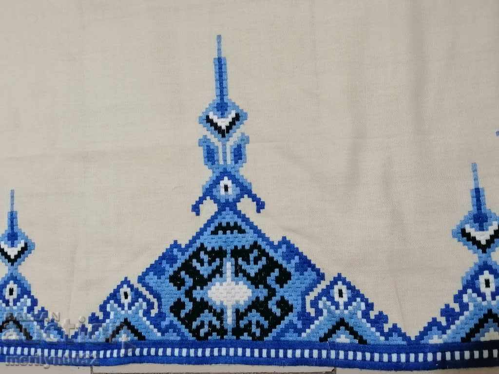 Auction Old embroidered cardboard, tablecloth, millet, Bulgarian embroidery Auction Old embroidered cardboard, tablecloth, millet, Bulgarian embroidery
