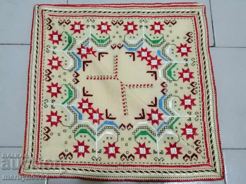 Auction Old embroidered cardboard, tablecloth, millet, Bulgarian embroidery Auction Old embroidered cardboard, tablecloth, millet, Bulgarian embroidery