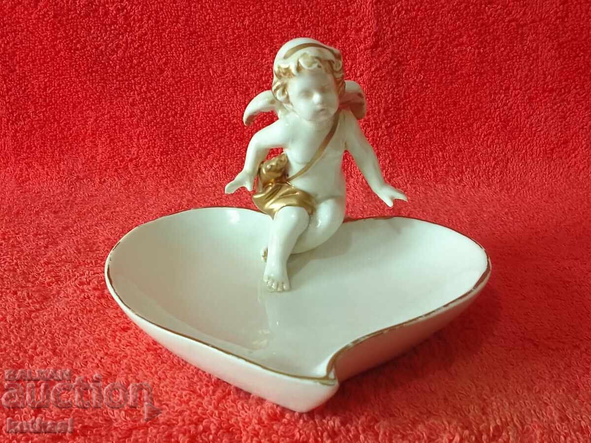 Old porcelain figure Angel Heart gold edging with price 45.50 BGN | € 23.26 Old porcelain figure Angel Heart gold edging with price 45.50 BGN | € 23.26