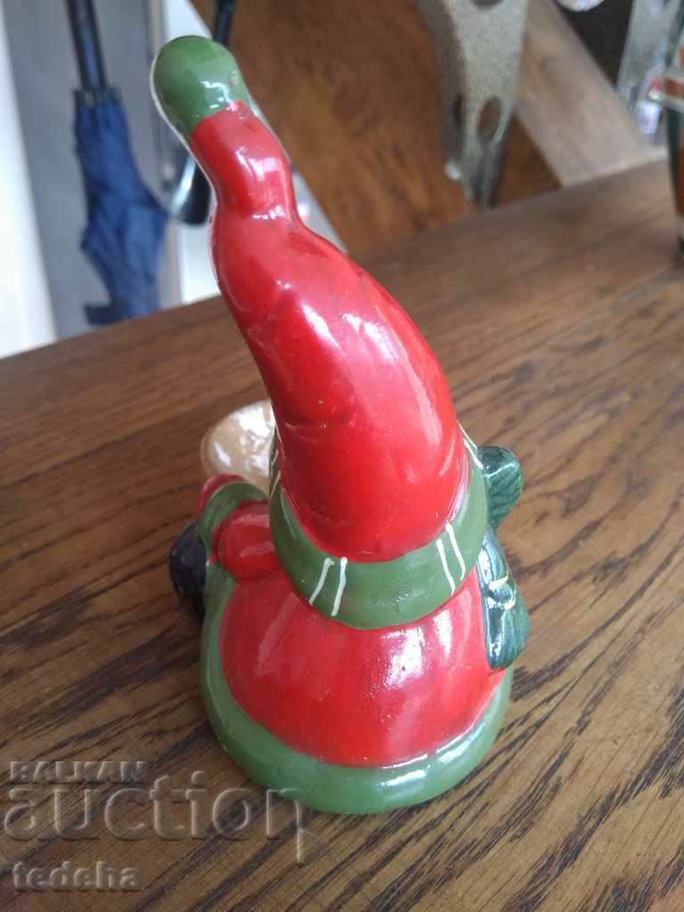 КЕРАМИЧНА ФИГУРКА - ПЕРФЕКТНА с цена 5.00 лв. | € 2.56 КЕРАМИЧНА ФИГУРКА - ПЕРФЕКТНА с цена 5.00 лв. | € 2.56