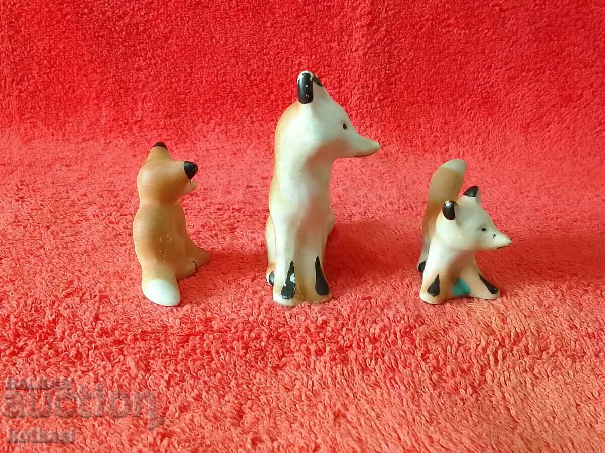 Lot 3 pcs. old porcelain figures Foxes Fox with price 35.50 BGN | € 18.15 Lot 3 pcs. old porcelain figures Foxes Fox with price 35.50 BGN | € 18.15