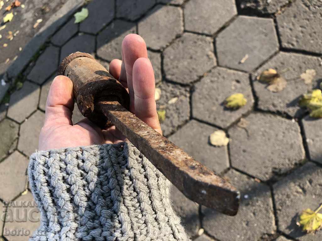 10175. ANCIENT FORGED JOURNAL - 7 10175. ANCIENT FORGED JOURNAL - 7