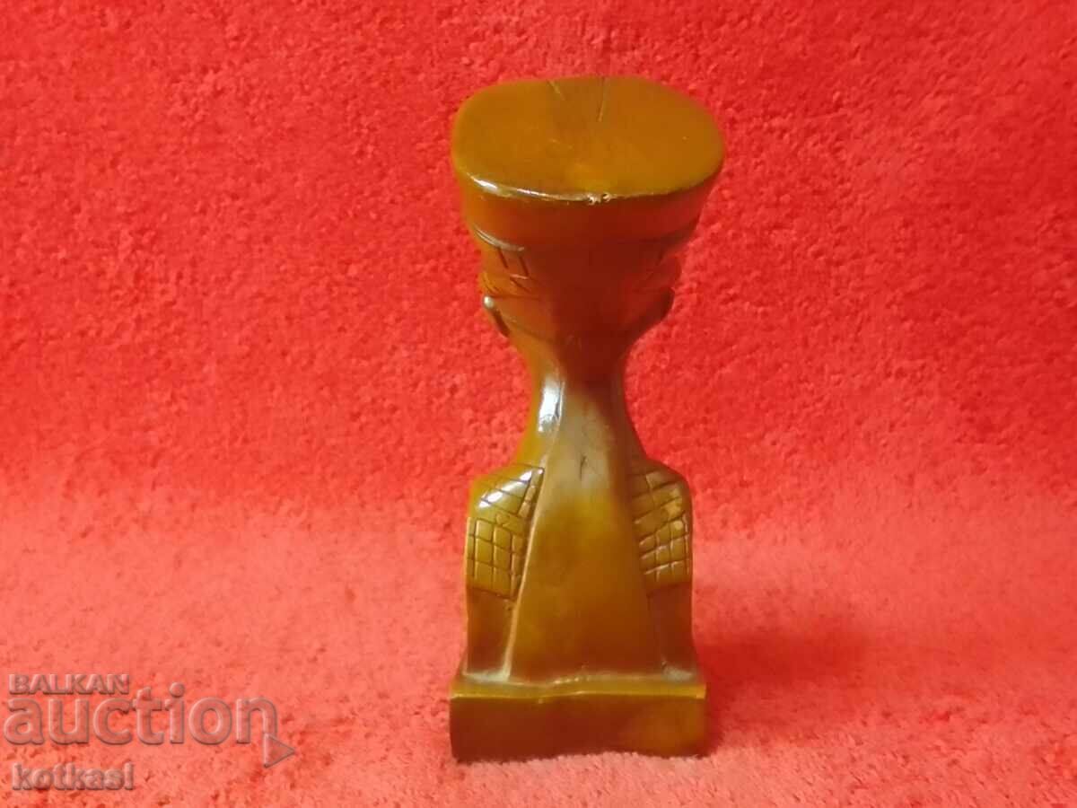 Auction Old massive solid bust head Egypt woman Nefertiti Auction Old massive solid bust head Egypt woman Nefertiti