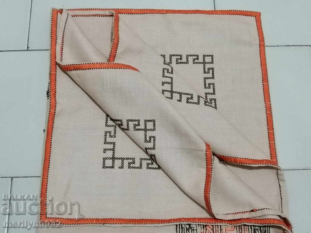 Auction Old embroidered cardboard, tablecloth, millet, Bulgarian embroidery Auction Old embroidered cardboard, tablecloth, millet, Bulgarian embroidery