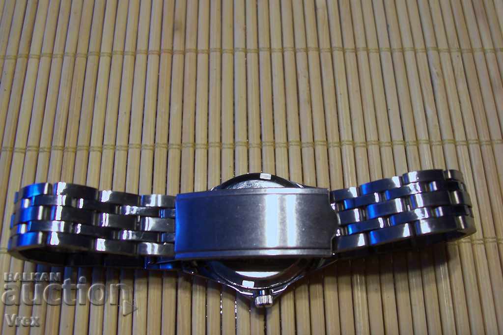 Delivery of clock EANCY Delivery of clock EANCY