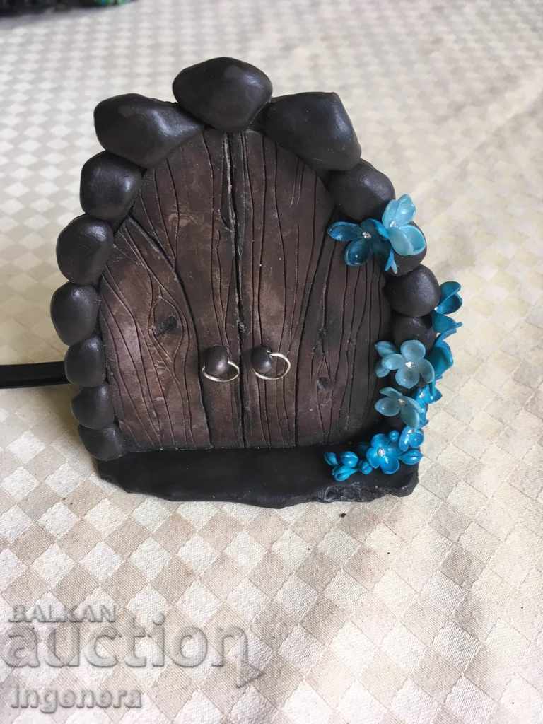 FAY'S HOUSE DOOR HAND MANUFACTURING clay with price 19.99 BGN | € 10.22 FAY'S HOUSE DOOR HAND MANUFACTURING clay with price 19.99 BGN | € 10.22