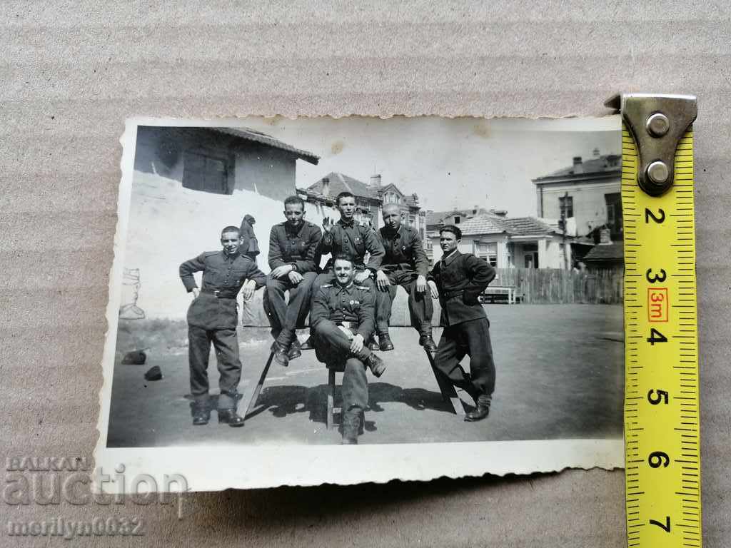 Delivery of Old military photo photography portrait Delivery of Old military photo photography portrait