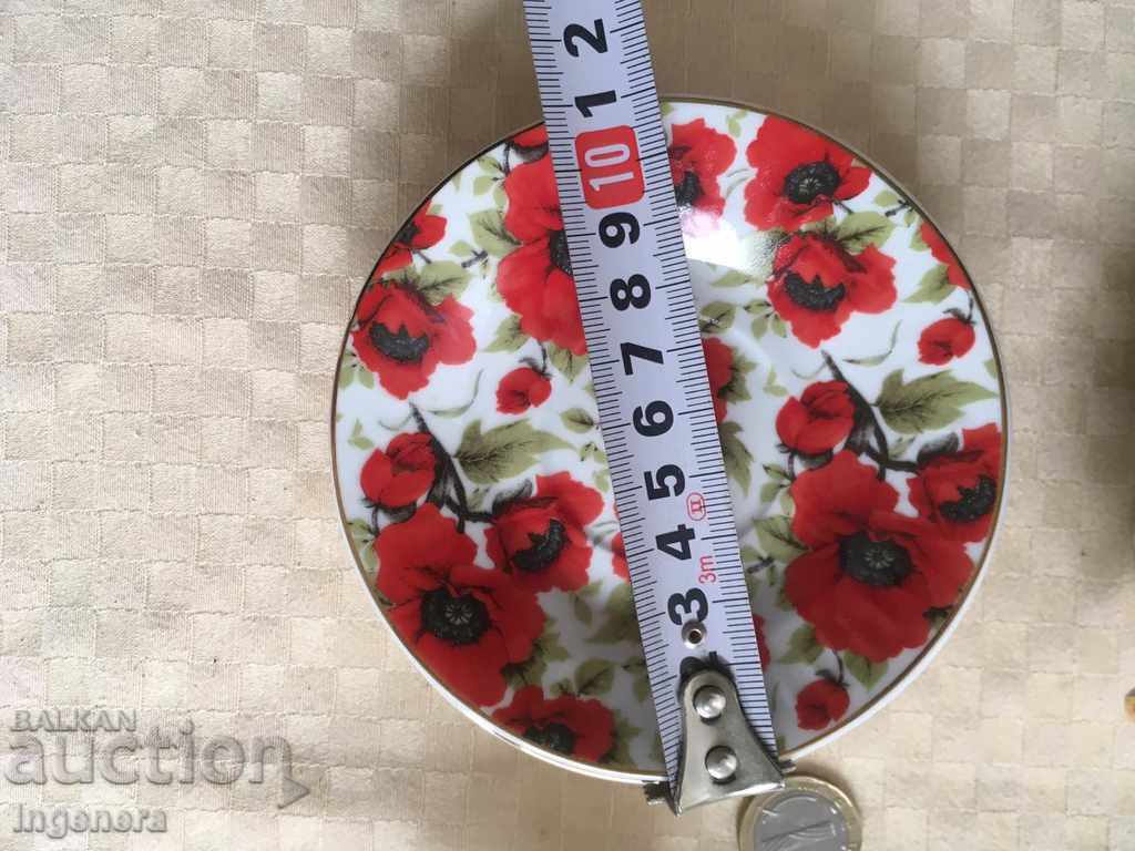 Auction COFFEE SERVICE WITH GOLD PORCELAIN BULGARIA Auction COFFEE SERVICE WITH GOLD PORCELAIN BULGARIA