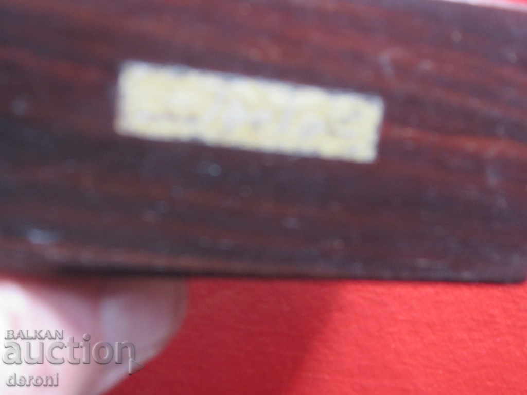 IBELO Table Lighter Bronze and Wood with price 20.00 BGN | € 10.23 IBELO Table Lighter Bronze and Wood with price 20.00 BGN | € 10.23